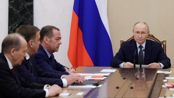 'Gr�nland referandumla Rusya'ya kat�labilir'