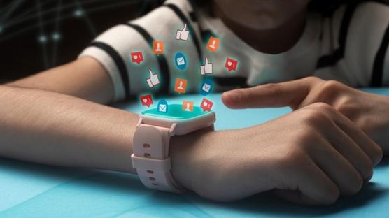 T�RGEV'den 'Zorbal��� Engelle' projesi: 15 ya� alt�na sosyal medya d�zenlemesi