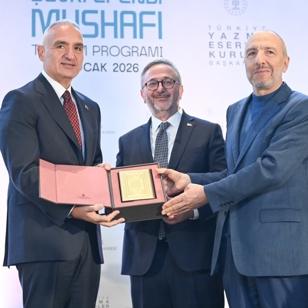 Bakanl�ktan as�rl�k mirasa vefa