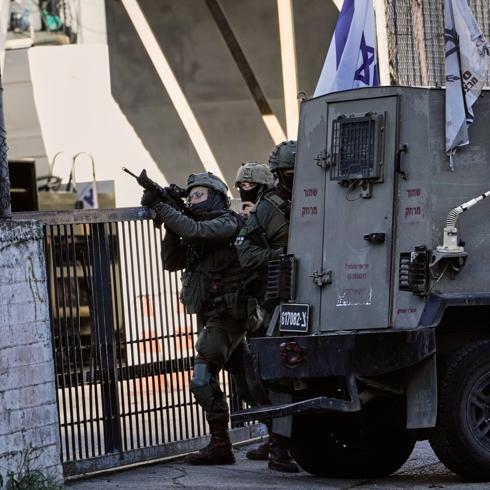 Bat� �eria'da �srail zulm�: Filistinliler g�zalt�na al�nd�