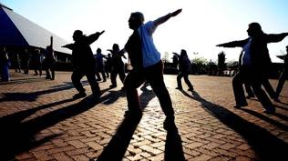 Fiziksel aktivitede k���k art��lar milyonlar�n ya�am�n� uzatabilir