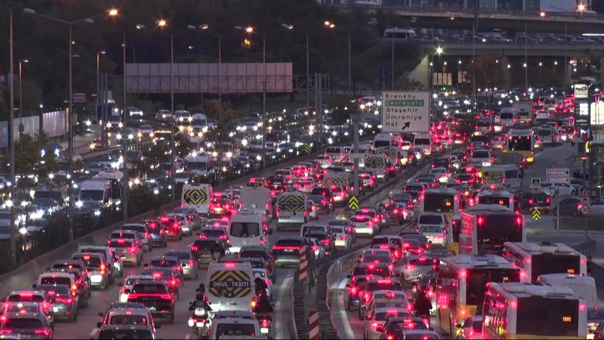 Megakentte trafik kilit!