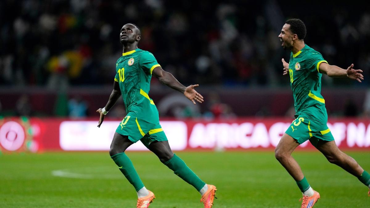 Sadio Mane, Salah'� �zd�! �lkesi Senegal'i finale ta��d�