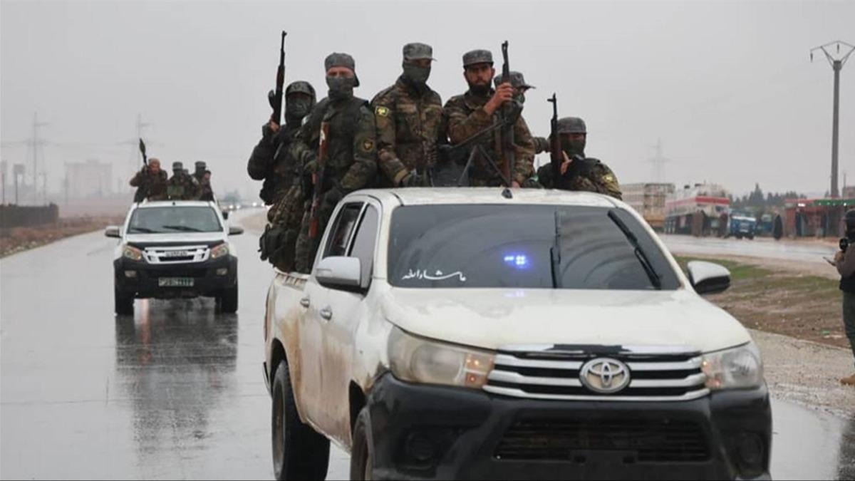 Suriye'de yeni hedef F�rat'�n bat�s�! Sivillerin tahliyesi i�in koridor a��lacak