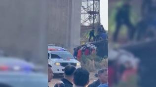 Tayland'da vin� trenin �zerine d��t�: 22 �l�