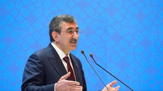 Yılmaz'dan ihracat vurgusu: Başkasından alamadığımızı şimdi dünyaya satıyoruz