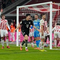 Bayern Münih, Köln'ü 3 golle geçti