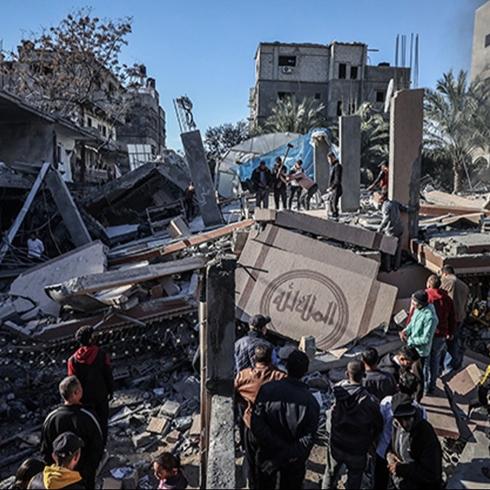 Gazze'de sivil katliam� s�r�yor: Soyk�r�mc� �srail ate�kesi yine ihlal etti