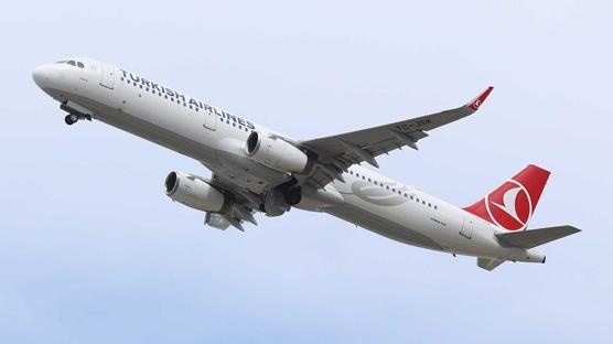 İstanbul'dan İspanya'ya gidiyordu: THY uçağı acil iniş yaptı