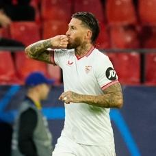 Sergio Ramos, Sevilla'y� sat�n al�yor