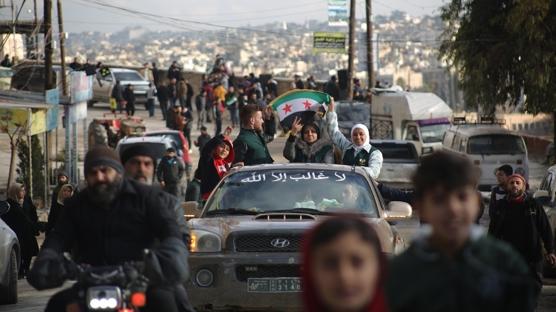 Ter�r �rg�t� YPG/SDG'den Halep'te yeni engel: Siviller g�venli ��k�� ar�yor