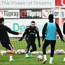 Be�ikta�, Kayserispor mesaisine ara vermeden ba�lad�