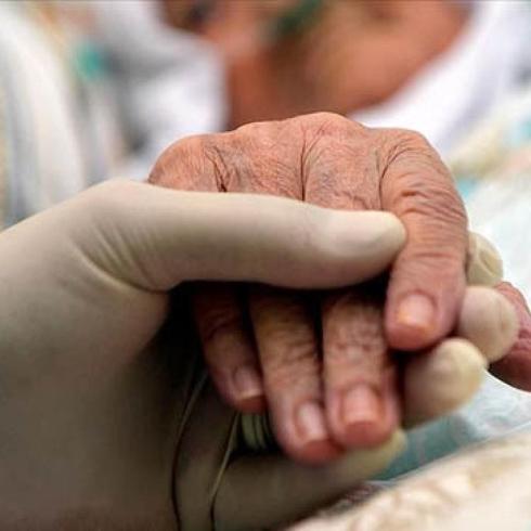 Evde Bak�m Yard�m� Y�netmeli�i'nde de�i�iklik: Resmi Gazete'de yay�mland�