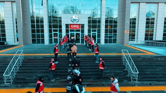 Helikopter destekli uyu�turucu operasyonu: Zehir tacirleri yakaland�