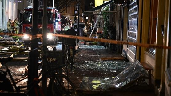 Hollanda'da do�al gaz patlamas�: Baz� binalar alevlere teslim oldu