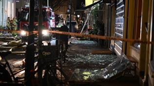 Hollanda'da do�al gaz patlamas�: Baz� binalar alevlere teslim oldu