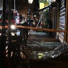 Hollanda'da do�al gaz patlamas�: Baz� binalar alevlere teslim oldu