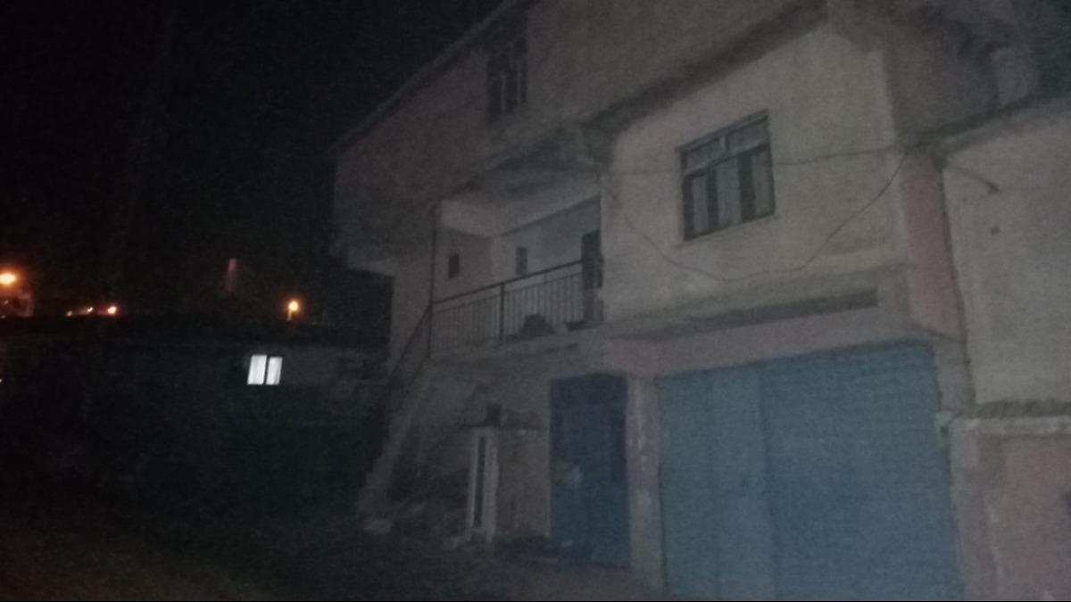 Karaman'da ac� olay: Sobadan s�zan gaz kar� kocay� hayattan kopard�