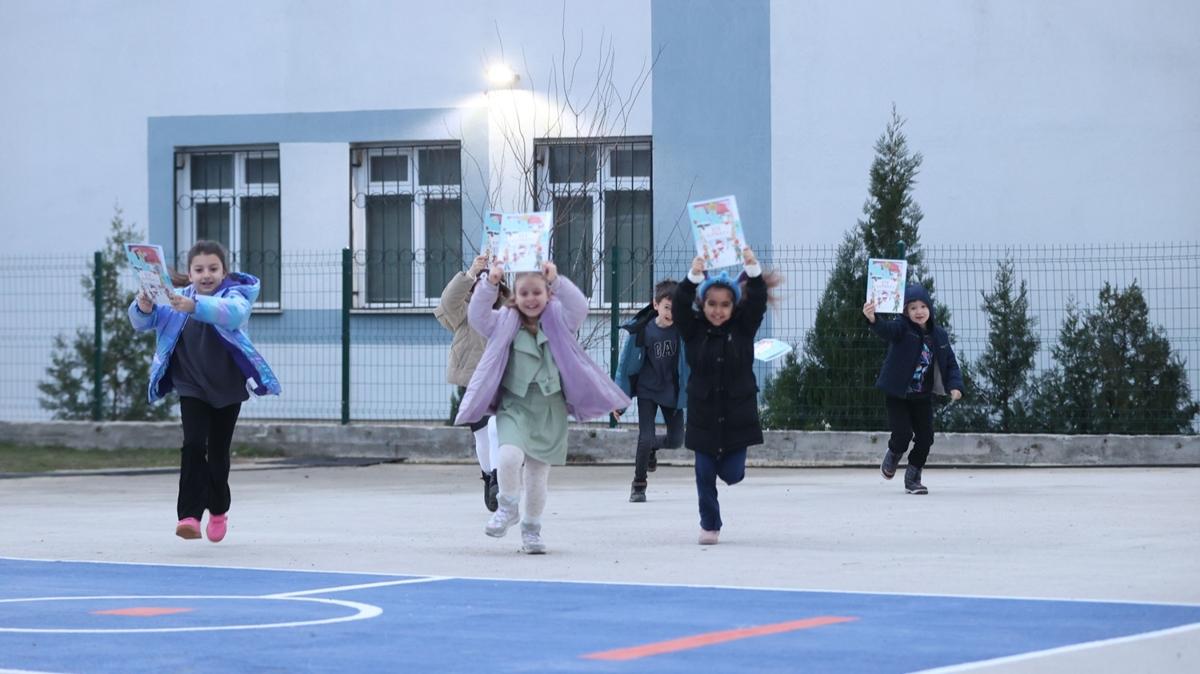 Karneler al�nd�, tatil ba�lad�