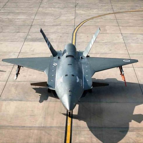 KIZILELMA h�z s�n�rlar�n� zorlad�