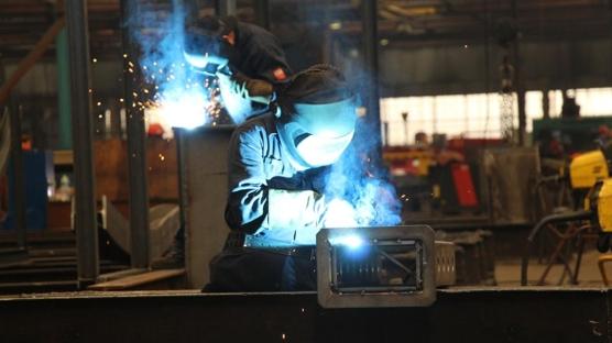 �cretli �al��an say�s� 15 milyon 891 bin 801 ki�iye y�kseldi