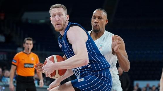 Anadolu Efes'te kabus s�r�yor