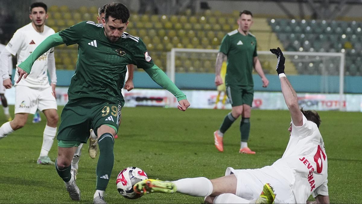 Erokspor ile Vanspor puanlar� payla�t�