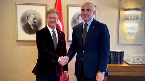 Tan Sa�t�rk'e yeni g�rev