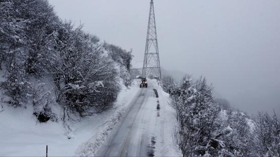 4 ilde kar nedeniyle y�zlerce k�y yolu ula��ma kapand�