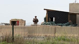 ABD �ekildi, kontrol Ba�dat'ta: Ayn el-Esed �ss�'nde bayrak de�i�imi