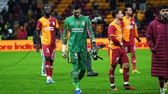 G.Saray evinde 1 puana raz� oldu