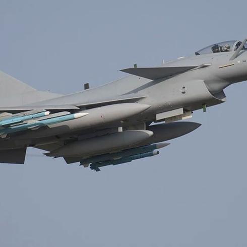 J-10'lar�n askeri �sse inmesi an meselesi