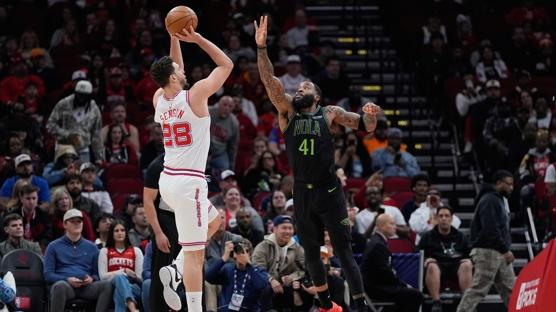 Alperen �eng�n'den 21 say�l�k katk�! Rockets, Pelicans engelini a�t�