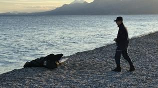 Antalya'da ilgin� olay... Bal�k��lar�n oltas�na ceset tak�ld�