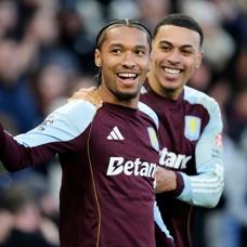 Fenerbah�e ma�� �ncesi Aston Villa'dan sakatl�k a��klamas�