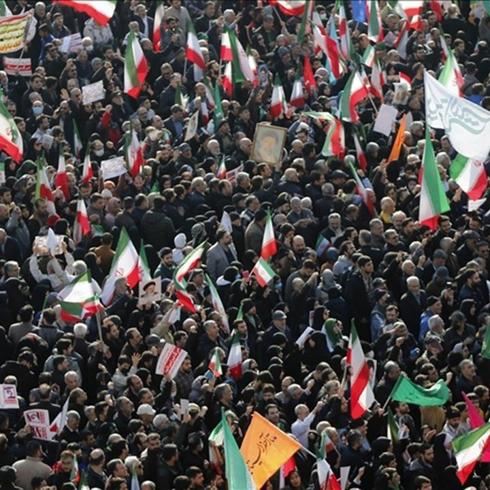 �ran protestolar�nda son durum: 4 bine yak�n polis yaraland�