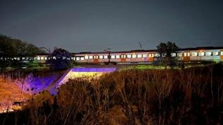 �spanya'da iki h�zl� tren raydan ��kt�: �ok say�da �l� ve yaral� var