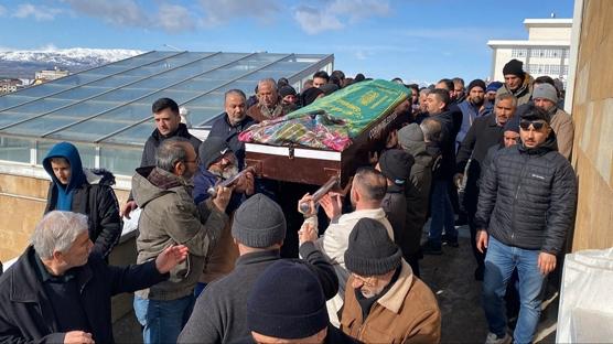 Kar�-koca evlerinde �l� bulunmu�tu: Cinayetin detaylar� ortaya ��kt�