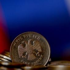 Rusya b�t�esinde alarm: A��k 6 trilyon rubleye yakla�t�