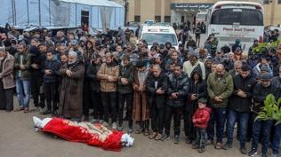 Soyk�r�mc� �srail ordusu ate�kes dinlemiyor: Gazze'de �ehit say�s� 72 bine dayand�