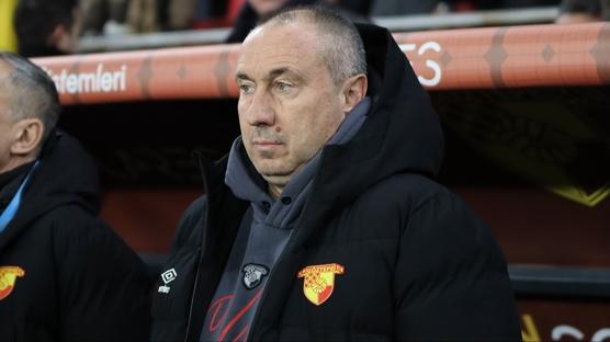 Stoilov: 2 oyuncumuzun cezal� olmas� �z�c�