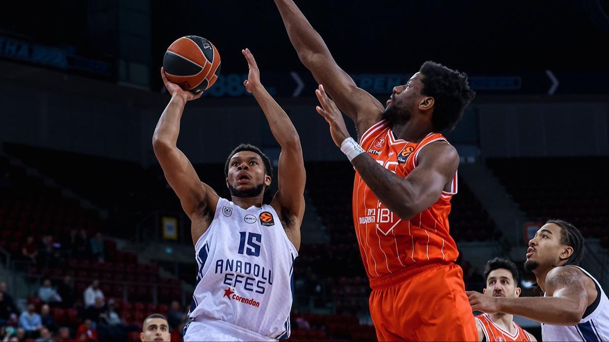 Anadolu Efes yine kazanamad�