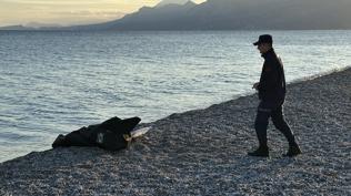 Antalya'da ilgin� olay... Bal�k��lar�n oltas�na ceset tak�ld�