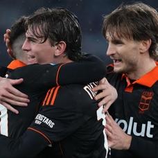 Como'dan Lazio deplasman�nda 3 goll� zafer