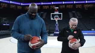 Cumhurba�kan� Erdo�an, NBA'in efsane ismi Shaquille O'Neal ile bir araya geldi