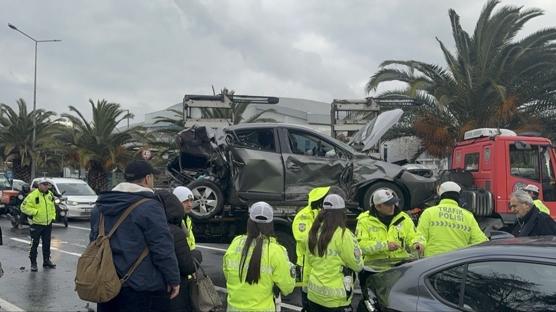 �stanbul'da zincirleme kaza: 1'i �ocuk 3 yaral�