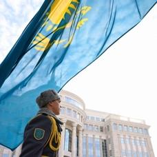 Kazakistan Anayasas� yeniden yaz�labilir