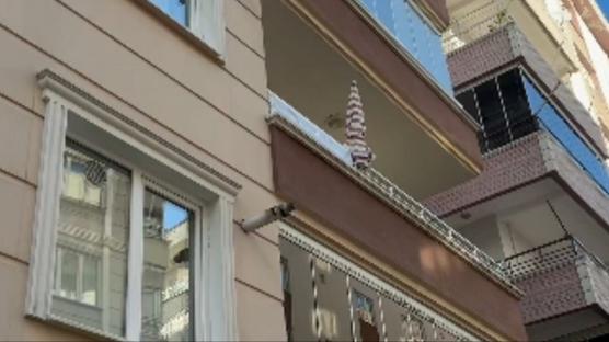 Samsun'da kahreden olay! 70 ya��ndaki kad�n balkondan d��t�