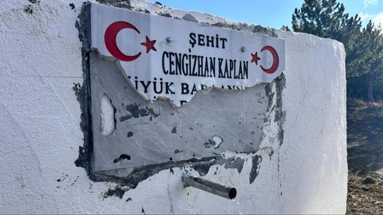 �ehidin ad�n�n oldu�u hayrata al�ak sald�r�