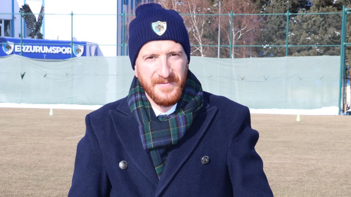 Ahmet Dal: Tak�ma katk� sa�layacak oyunculara bak�yoruz